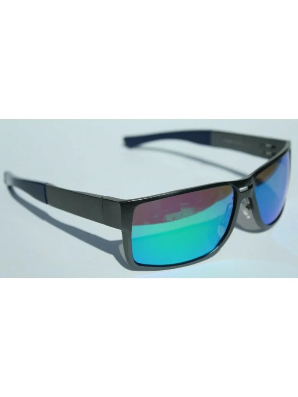 BREED Stratus POLARIZED Sunglasses Gunmetal Aluminum/Green NEW $185 BSG010SR